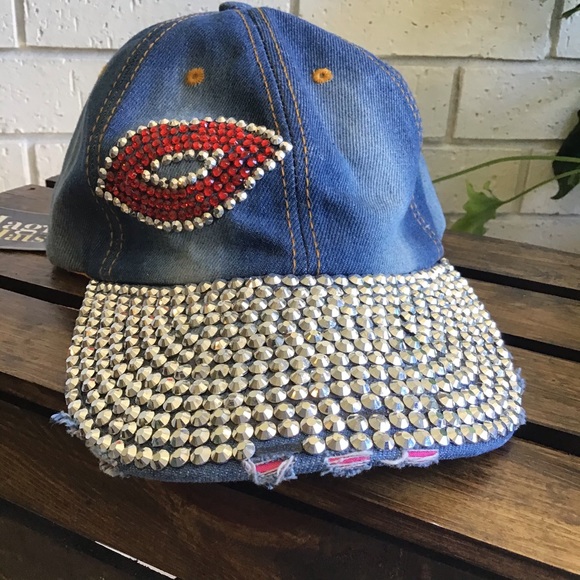 Magid Hats Distressed Blinged Lips Baseball Hat - Picture 4 of 11